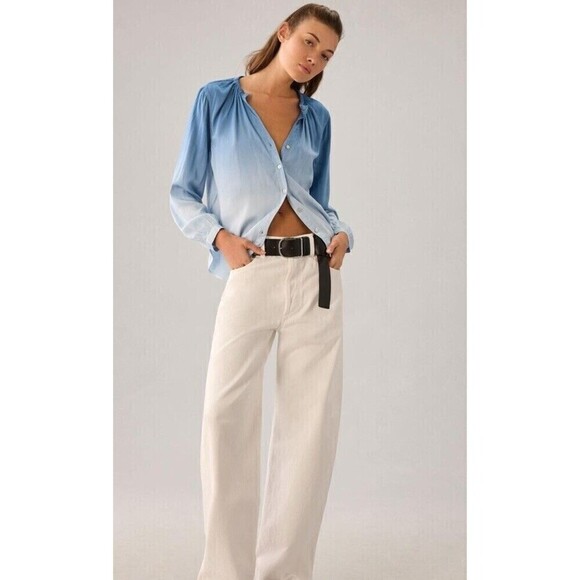 Anthropologie Cloth and Stone Top Shirred Button Down Blue Ombré XS - Picture 3 of 11